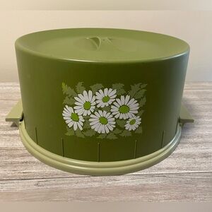 Vintage Cake Carrier with Daisy Design similar to Tupperware MCM